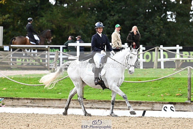 251023A-120444-02157 - B-141-Erin.Neale