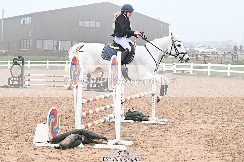 260308-142103-03193 - Cls 15 British Novice and 80cm