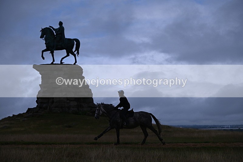 DSC_3712 - Time at Statue 13:51 to 14:55