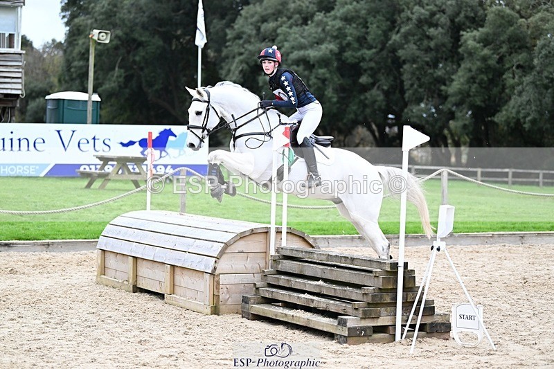 241117-143240-04627 - Cls 3 90-95cm 14.00 to 15.00