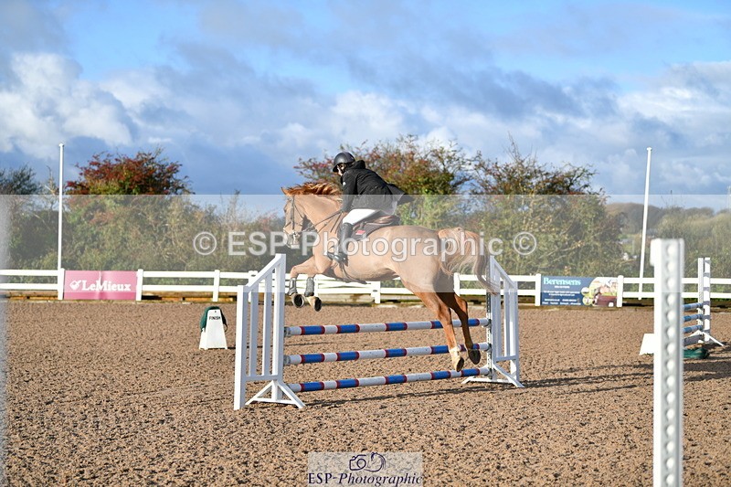 231110A-100855-00039 - Cls 1 Clear Round