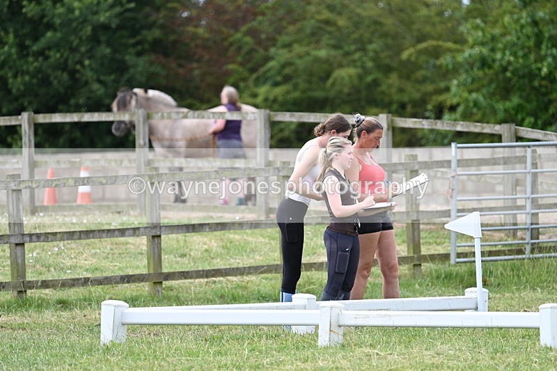 WJ7_5378 - 60cm XC Time 10:17 to 10:49