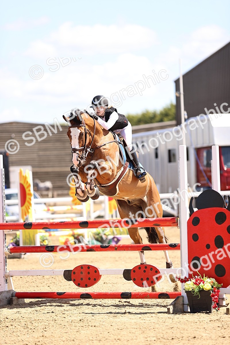 SBM_014928 - Class 15 - Senior Newcomers - 1.10m Open