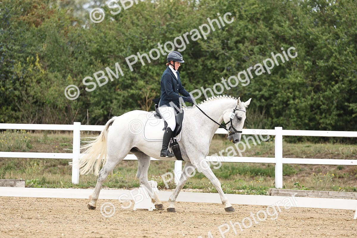 SBM_002654 - Class 7 - Novice 2 Warm Up