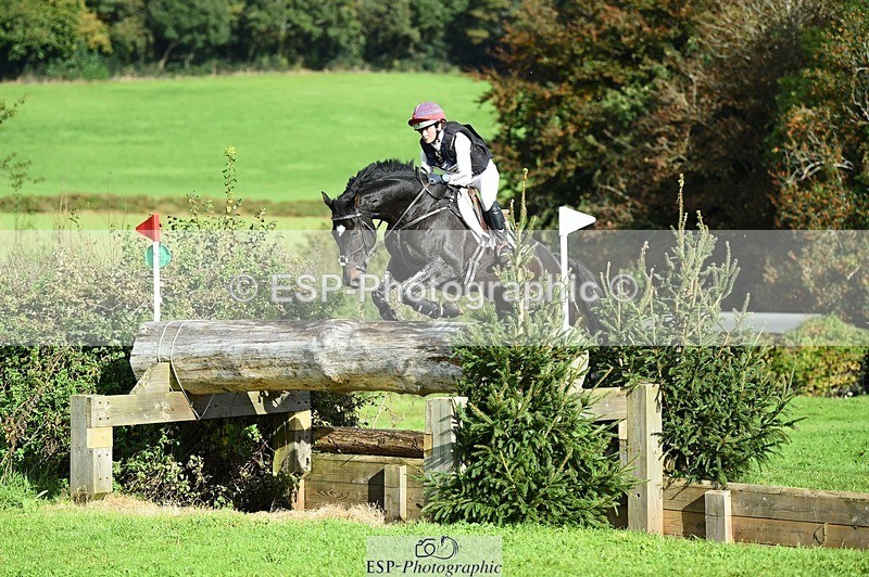 231022-140616-28575 - 342-STORM.IN.DECEMBER-Claire.Fielding-XC