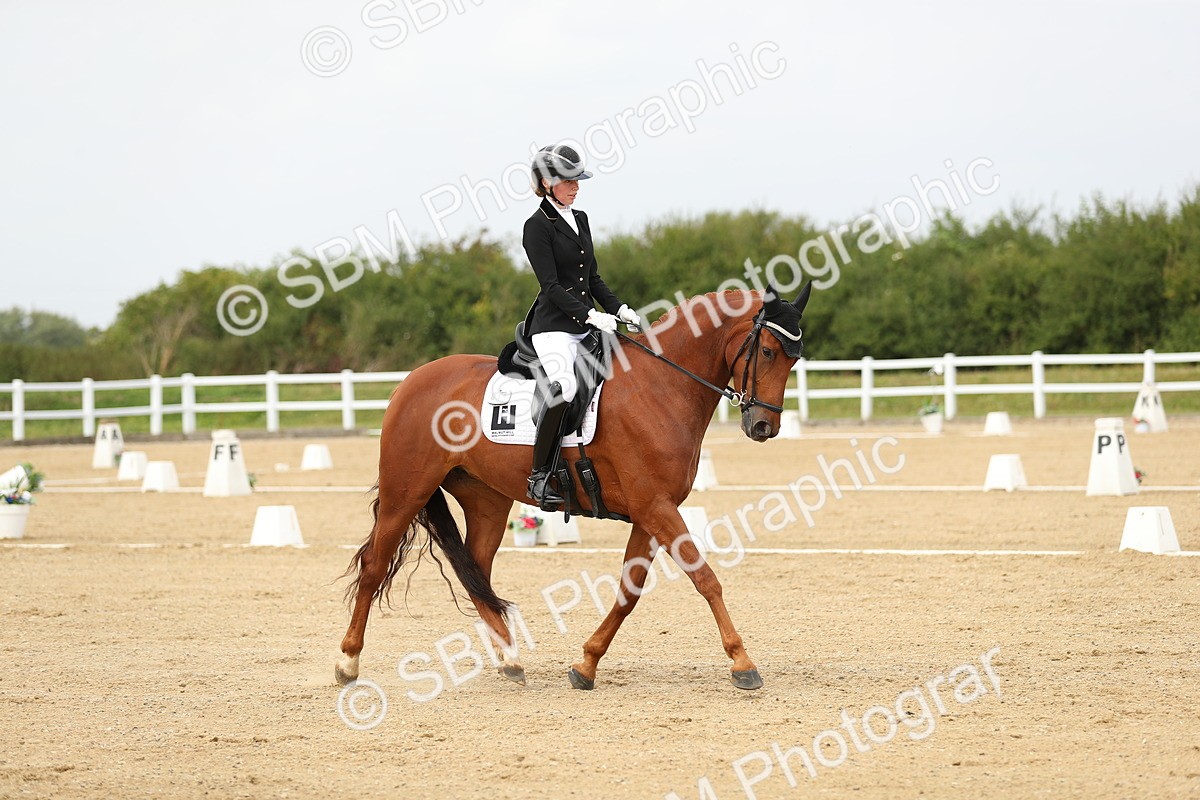 SBM_017599 - Class 13 - Novice 23 - 14.27-15.16