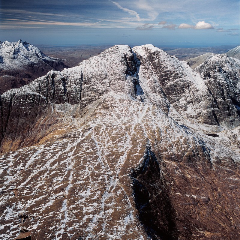 A00722F Blabheinn peak on the Island of Skye - Mountains, hills and moors