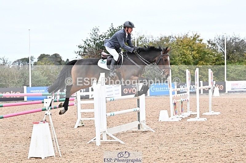 251015-140040-00688 - Cls 4 Newcomers and 1.10m Open