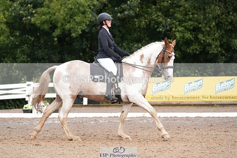 250907-111543-06021 - 090-Isabel.LawsonIn.the.pink