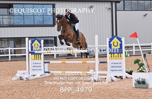 BPP_4979 - CLASS 7 THURS Redpost Equestrian Senior Foxhunter/1.20m Open