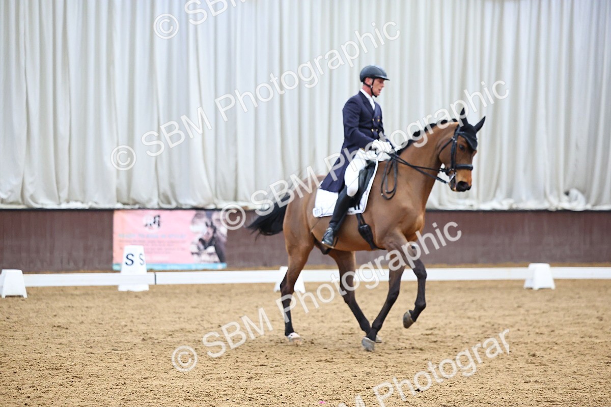 SBM_008214 - Class 32 - FEI intermediate II