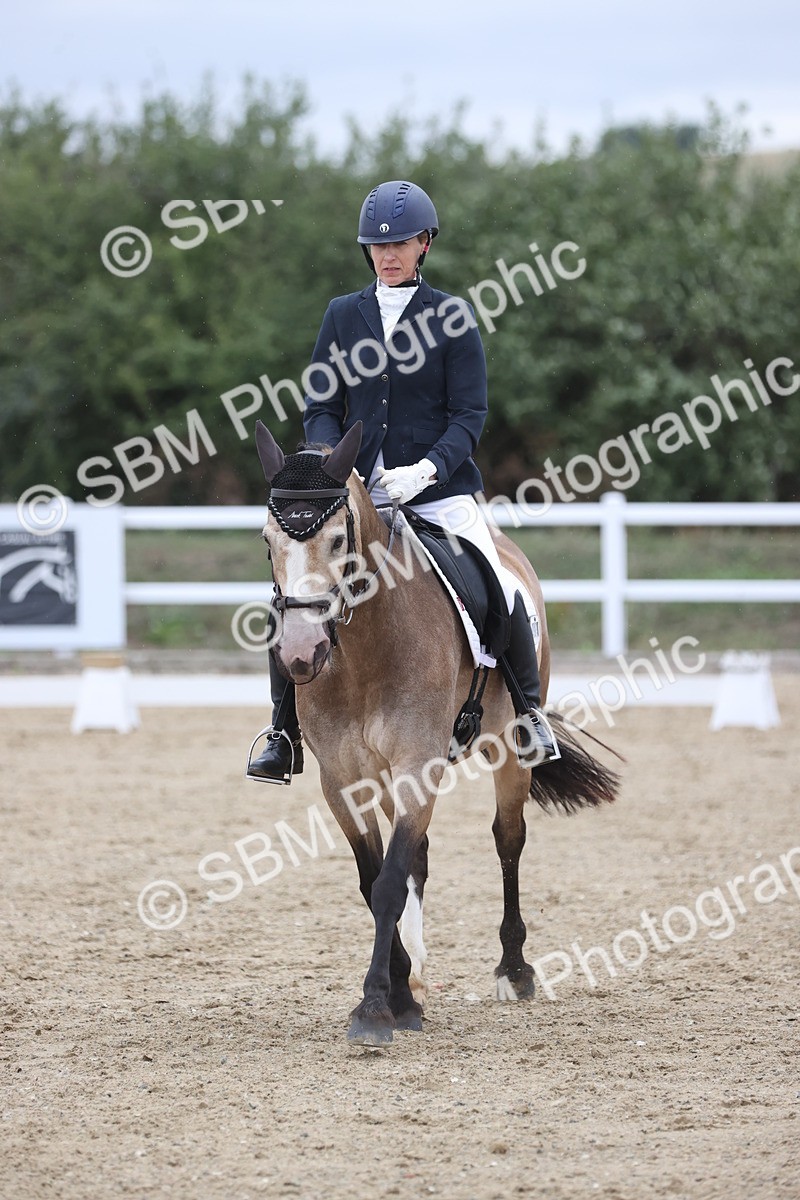 SBM_004256 - Class 9 - Novice 3 Champs
