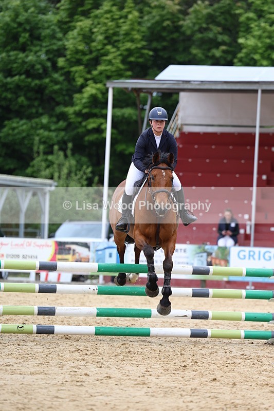 3E7A6386 - Class 4: Senior British Novice/90cm open