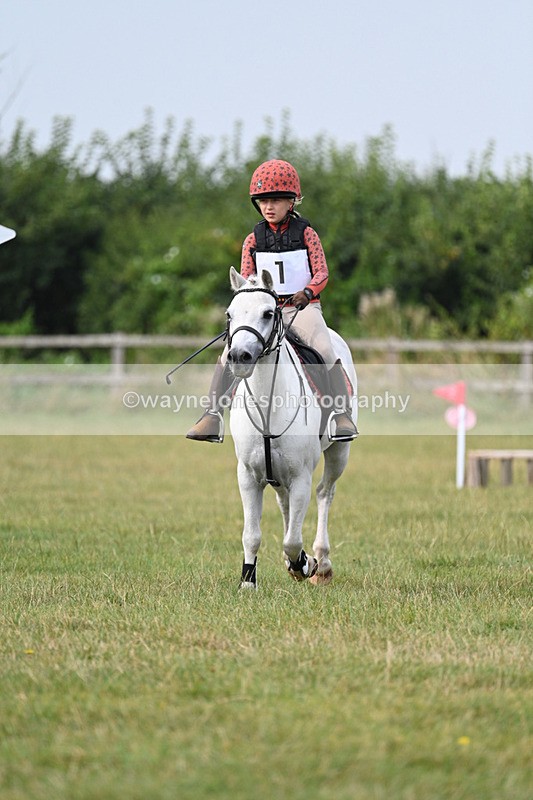 WJ7_5821 - 40cm XC Time 10:37 to 10:56