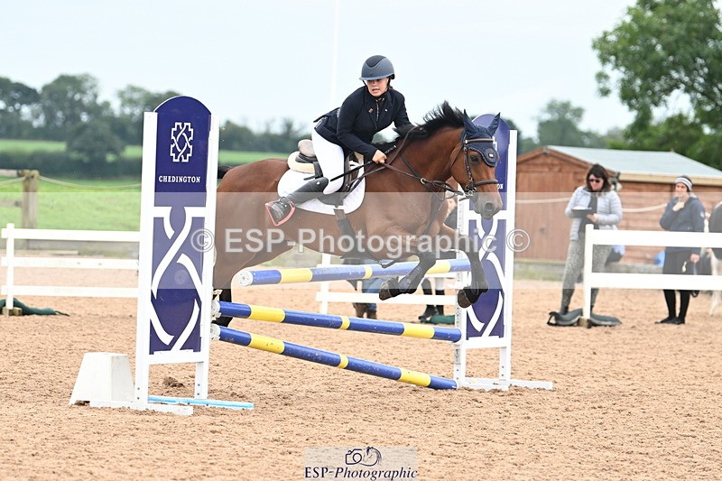 240907A-124027-01715 - Cls 3 Pony Medium Team 80cm & 90cm