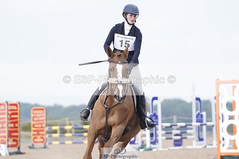 240831A-114254-01296 - 015-Morwenna.Barnicoat-AP.MY.DARLING.CLEMENTINE