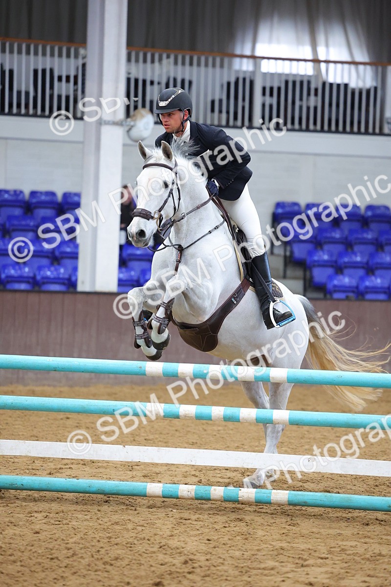 SBM_009806 - Class 20 - Senior British Novice/ 90cm Open - First Round (0.90m)