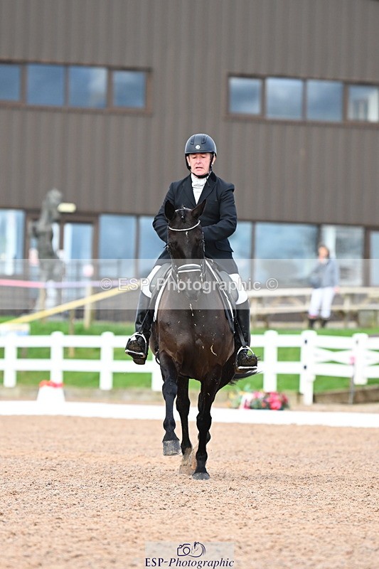 240218A-150509-08996 - 180-John.Fullick-Hermosa.bella