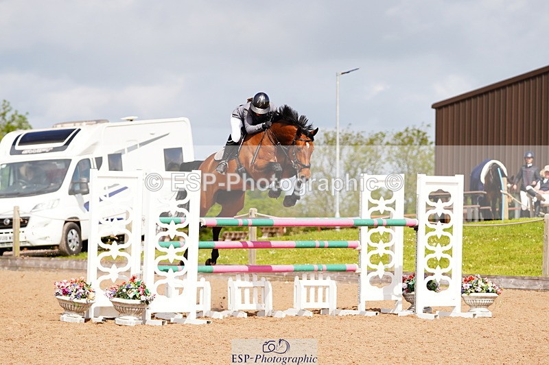 240526A-101444-07340 - Cls 25 National 1.30m Open