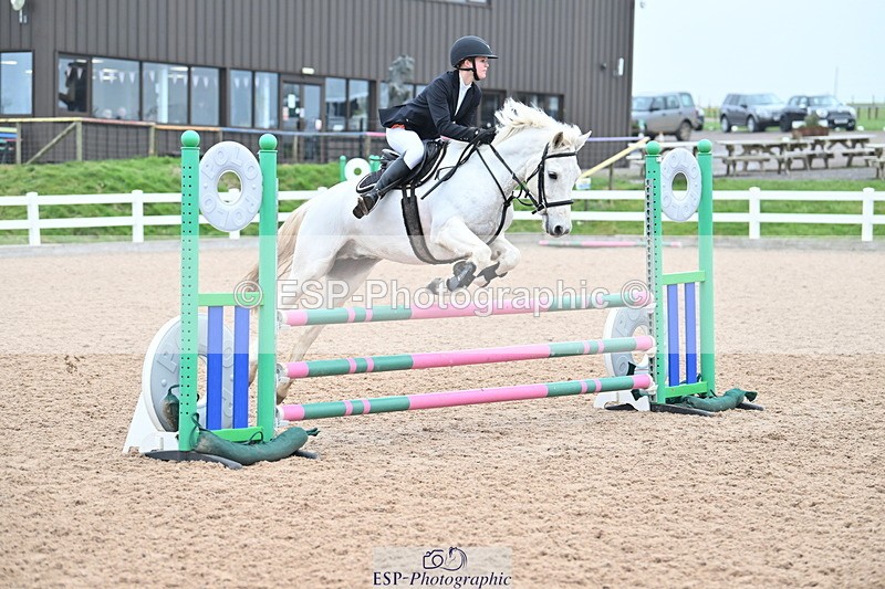 240128A-112933-00537 - Cls 3 Pony Discovery and 90cm Open