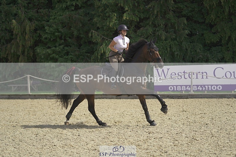 230909-122556-05663 - Cls 17 Snr 1.05m Open