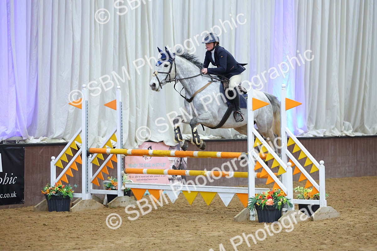 SBM_010060 - Class 21 - Nupafeed Supplements Senior Discovery/ 1m Open - First Round (1.00m)