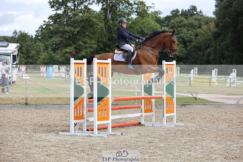 250829A-112851-01379 - Cls 7 British Novice and 90cm