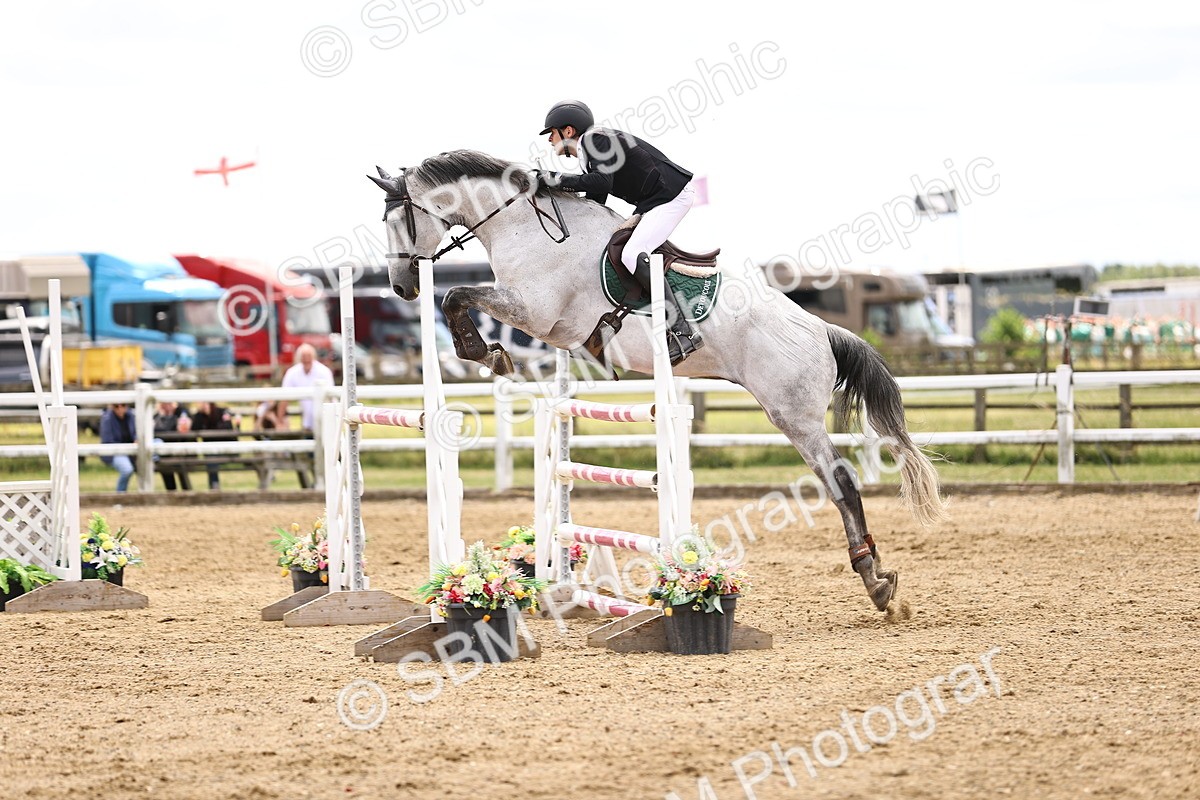 SBM_003669 - Class 22 - Senior Foxhunter 1.20m