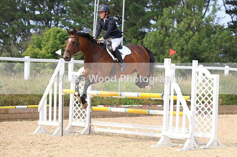 3E7A2605 - Class 8: Senior Newcomers/1.10m open