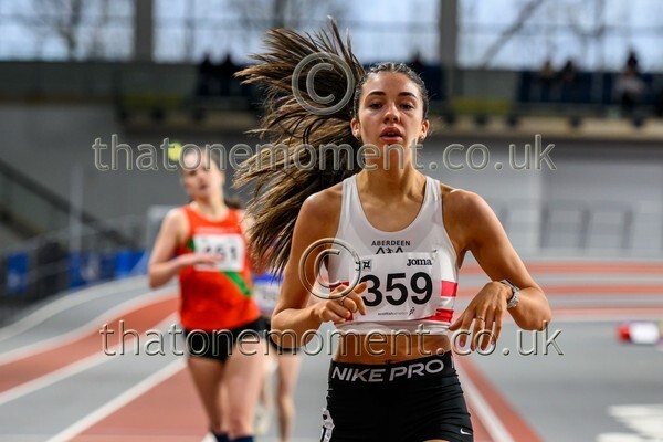 AgeInd25SAT-918974 - Track Female Set One