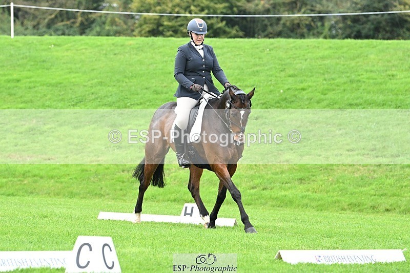 241024-093915-02820 - 402-Ella.Matravers-BALLYMITTY.MAC