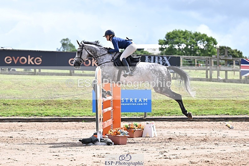 250731-113334-00587 - Cls 02 Snr Fox 1st Rnd