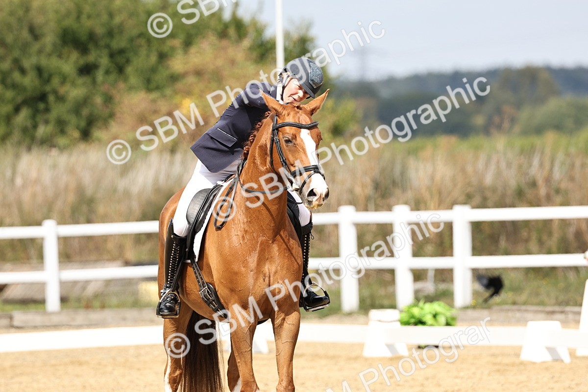 SBM_018344 - Class 16 - Novice 5 - 11.12-12.01