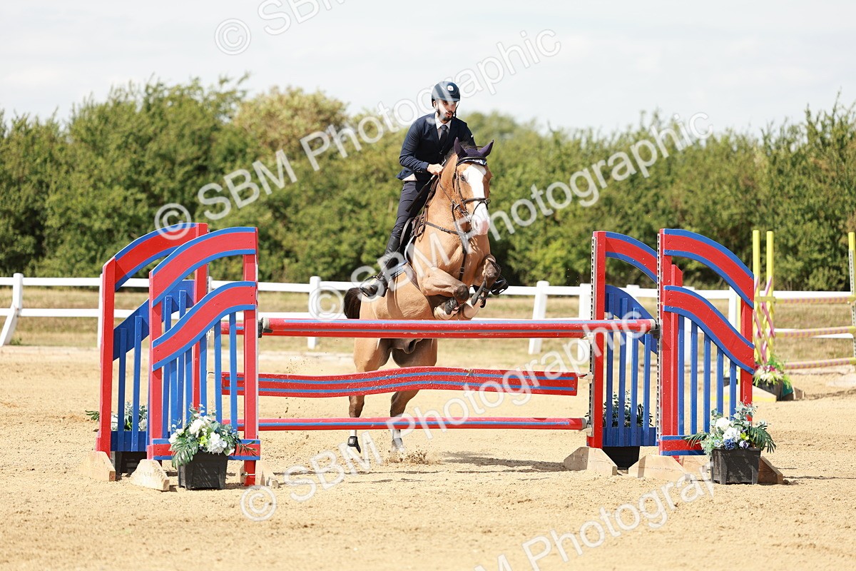 SBM_008036 - Class 4 - Senior Foxhunter - 1.20m Open