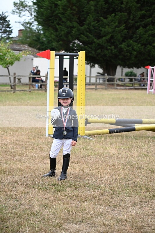 WJ6_9806 - Class 12 Minimus Jumping 45cm