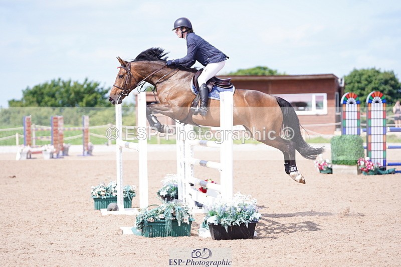 240802A-104938-03689 - Cls 15 Foxhunter