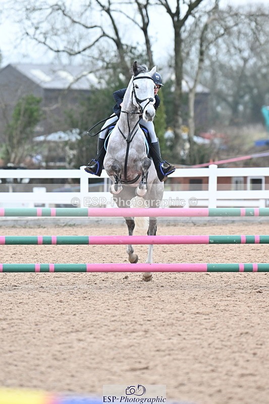 240128A-121452-00807 - Cls 4 Pony Newcomers and 1m Open