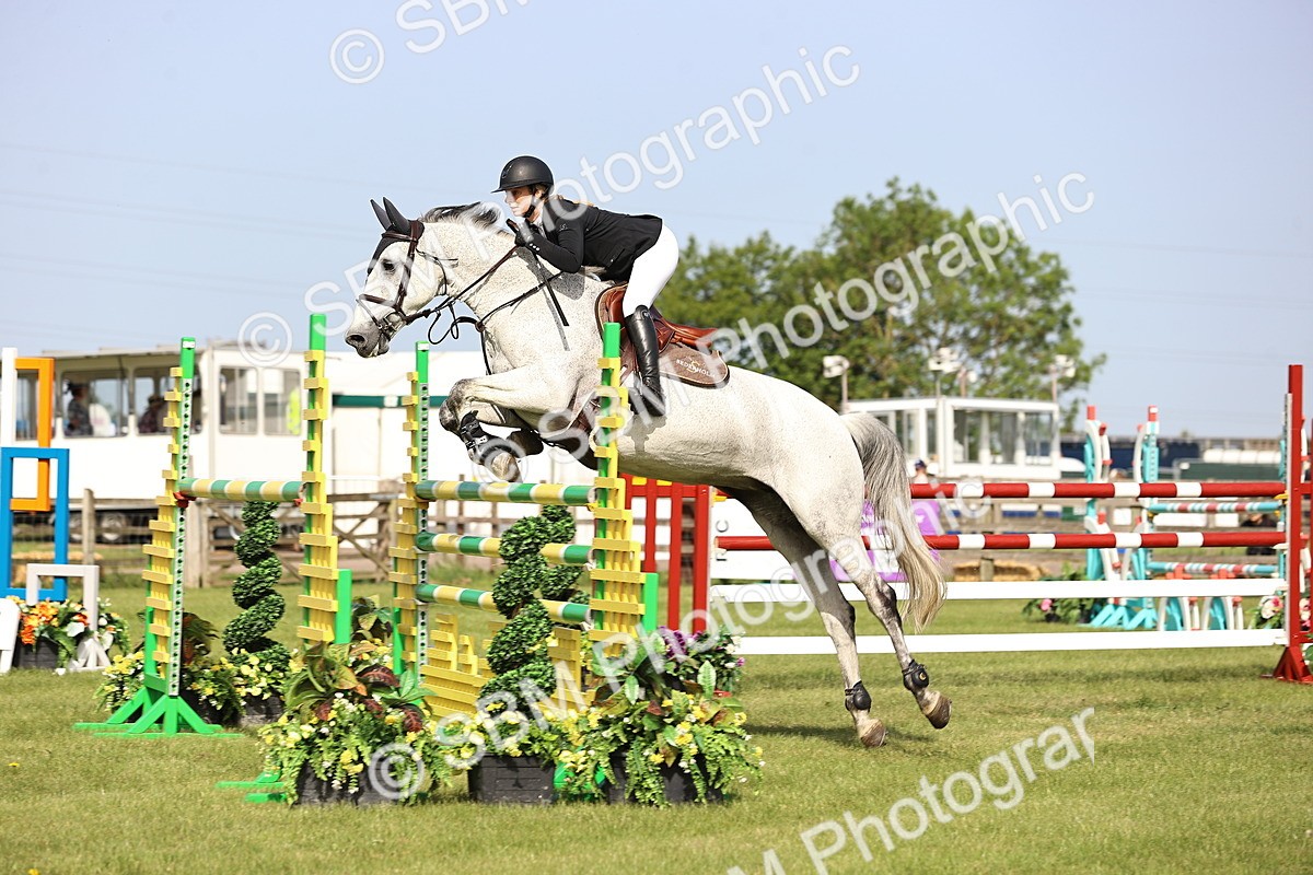 SBM_01443 - Class 200 - Martin Grant Homes Welcome Stakes 1.25m Open