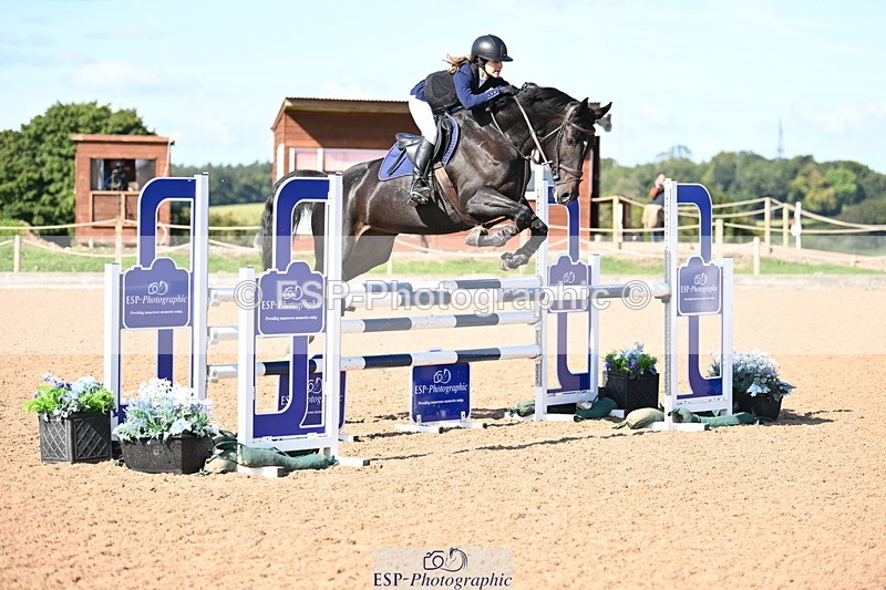 240913A-110942-03820 - Cls 14 Snr Newcomers