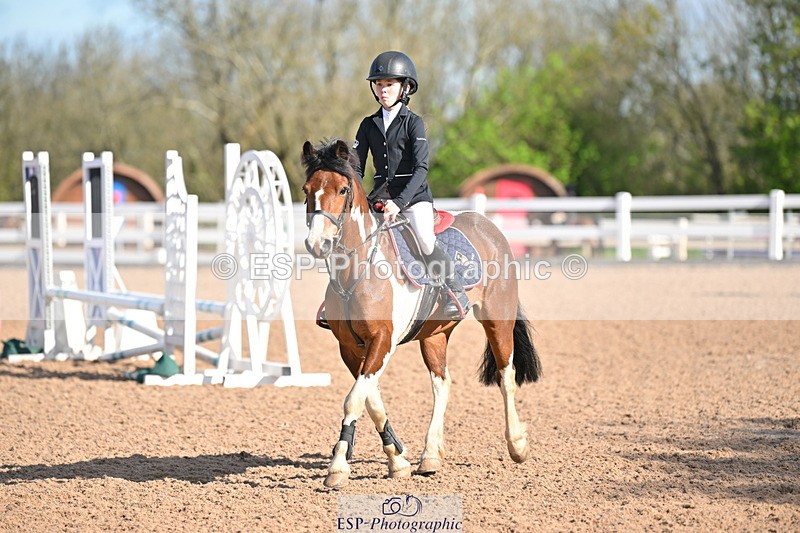 240504A-091254-00030 - Cls 11 Clear Round 50cm