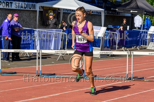 Age26 SUN-918113 - Track Female Set One