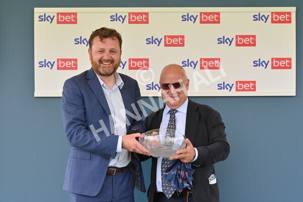 yr11062021r5-43 - Race 5 4.00pm Sky Bet Ganton Stakes