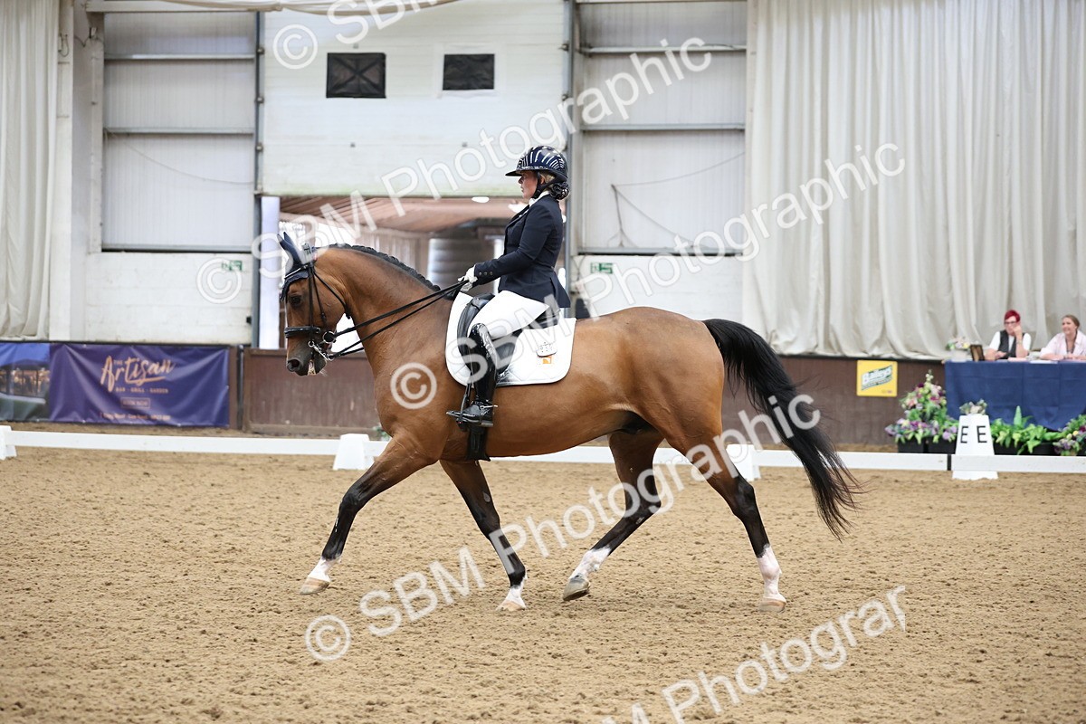 SBM_004049 - Class 8 - Advanced Medium 6 Silver