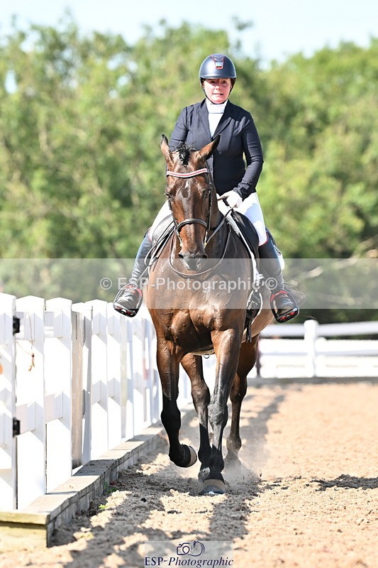 240816A-161226-06112 - 311-JANE.GREGORY-RUTHIES.DREAM