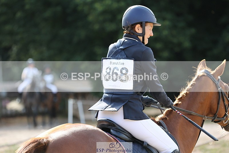 250803A-170048-17704 - S-868-Helen.Banbury-RED.OCTOBER