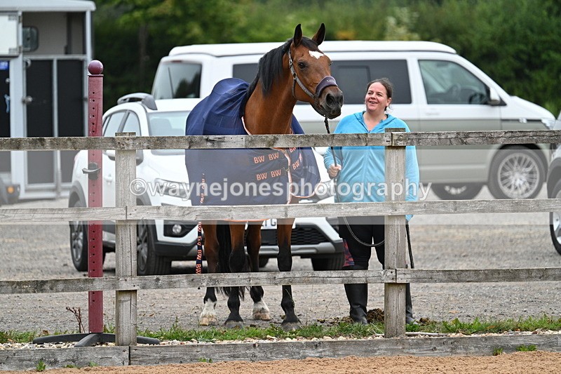 WJ7_7629 - Poles 10:00am