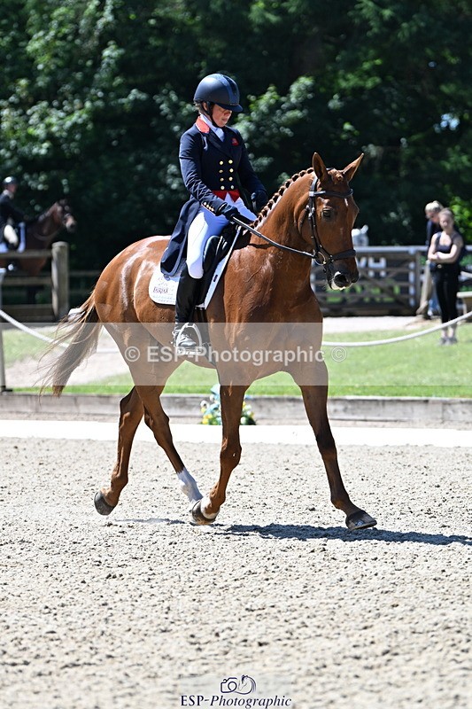 250522A-122254-03715 - C-202-Kitty.King-MBF.REDHOUSE.EVOQUE