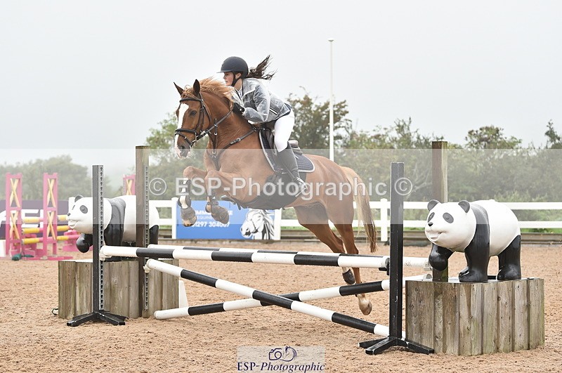 220829A-172202-00413 - 80cm Classes 5a 5b & 6