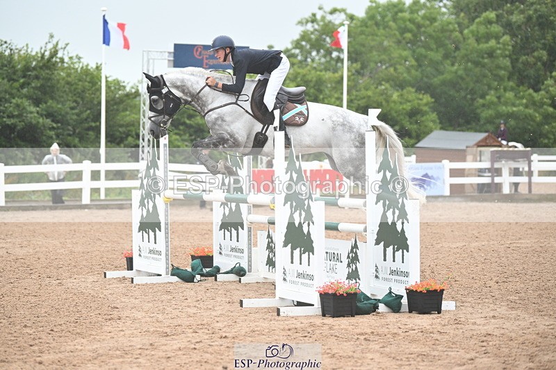 240720A-115333-14615 - Cls 11, 1 Star Bronze Tour 1.15m