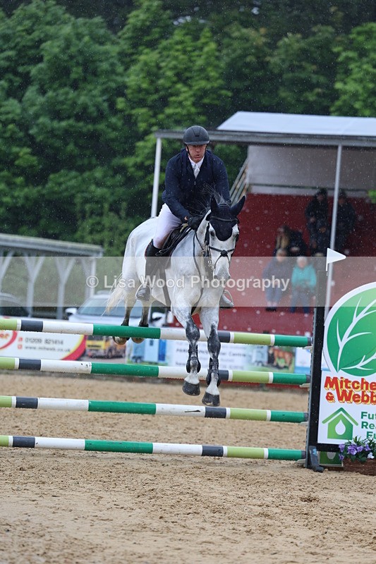 3E7A7378 - Class 8: Senior Foxhunter/1.20 open
